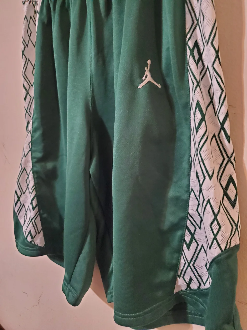 RARE Y2k Nike Air Jordan Green Basketball Shorts White Geometric Side Panels